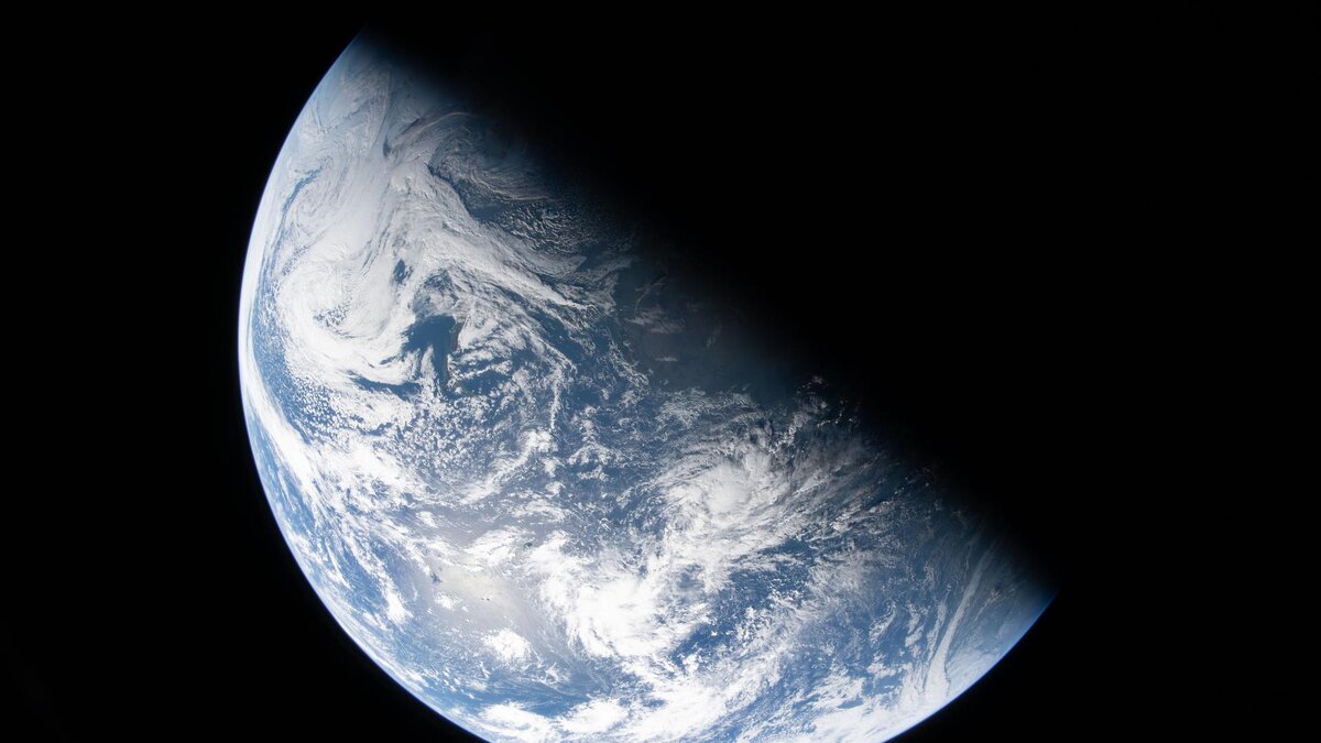 Earth seen from Orion after departure